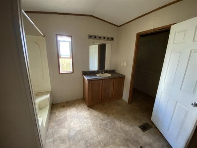 Building Photo - 1233 Suncrest Cir