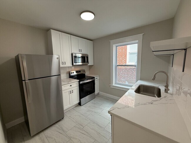 Building Photo - 3916 Miami St