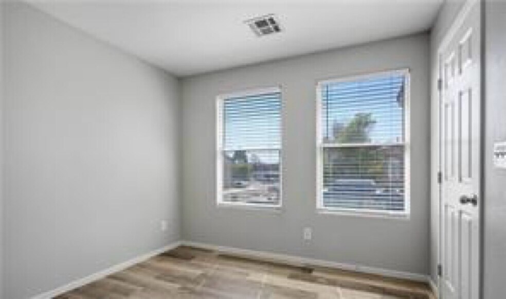 Building Photo - 2076 Pillar Pointe St