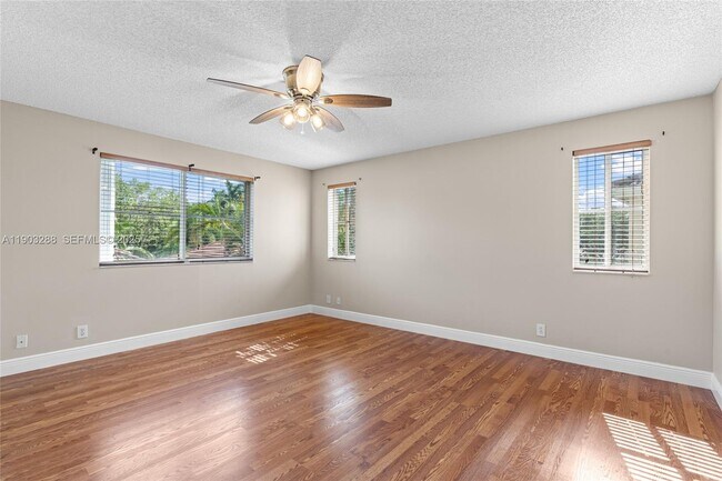 Building Photo - 4490 Foxtail Ln