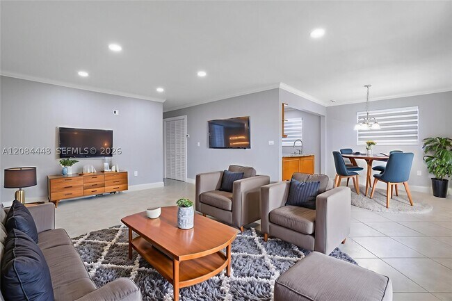 Building Photo - 3240 SW 69th Ave
