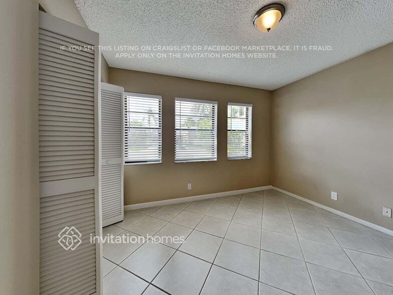 Building Photo - 8693 Eagle Run Dr