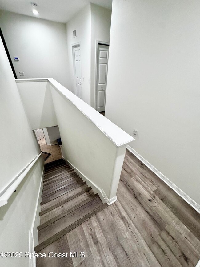 Building Photo - 121 Majestic Bay Ave