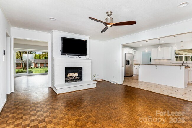 Building Photo - 6334 Fair Valley Dr