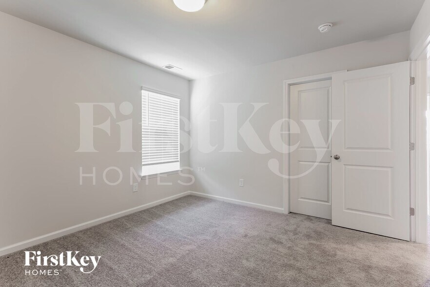 Building Photo - 503 Carronade Ct