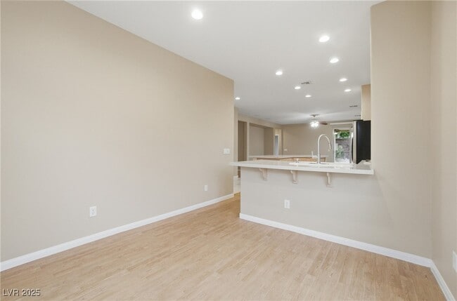 Building Photo - 10631 Sweet Lilly Ct