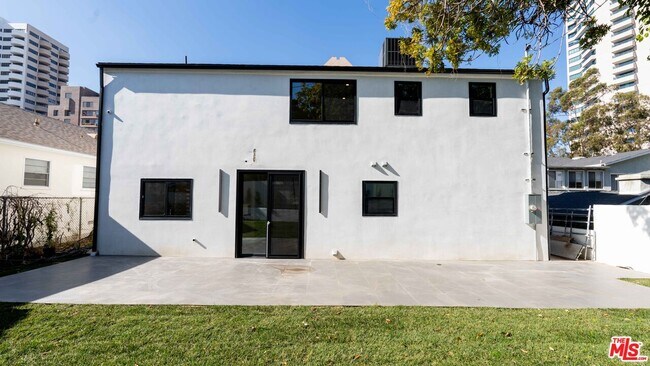 Building Photo - 10520 Ashton Ave