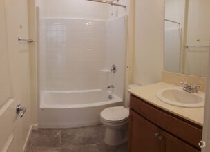 Building Photo - Stunning Brand-New 3 Bed, 2.5 Bath townhom...