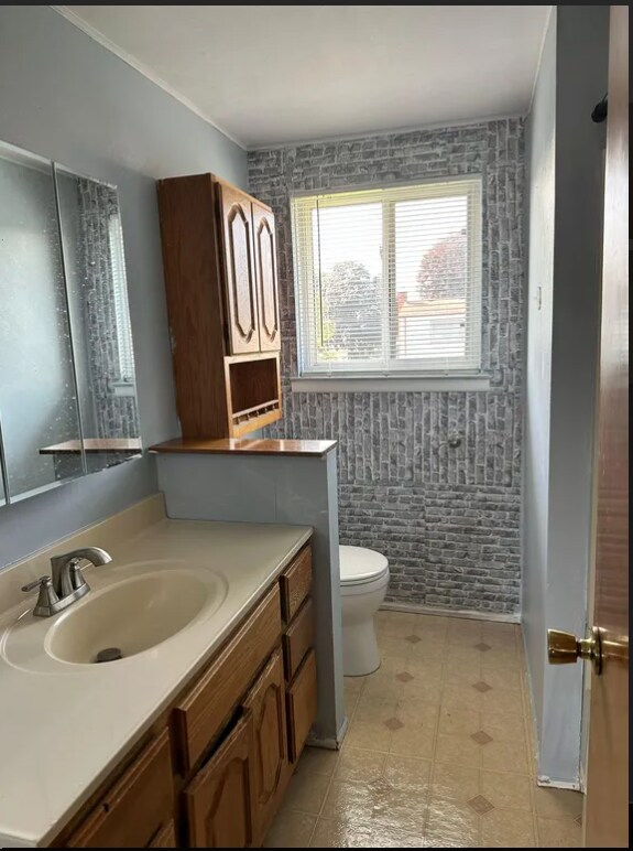 Building Photo - 3826 Bicsak Dr