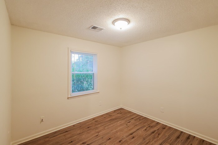 Building Photo - 4804 Eastern Hills Ln