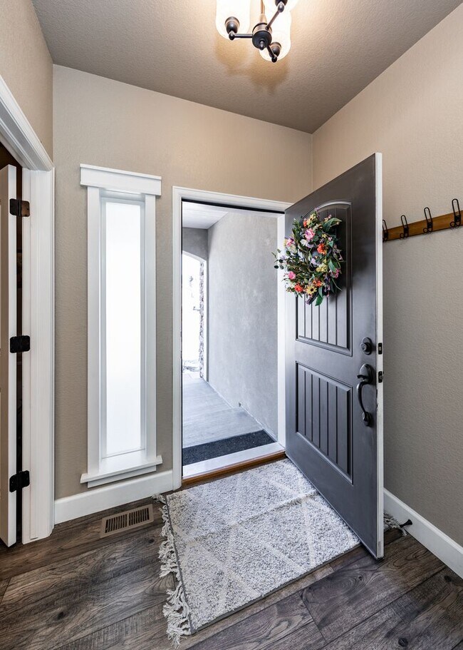 Building Photo - Beautiful, Spacious Home in Wolf Ranch in D20