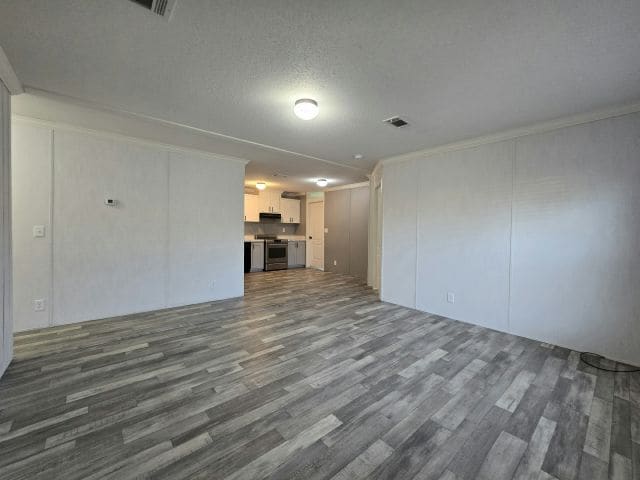 Building Photo - 5 Wear St