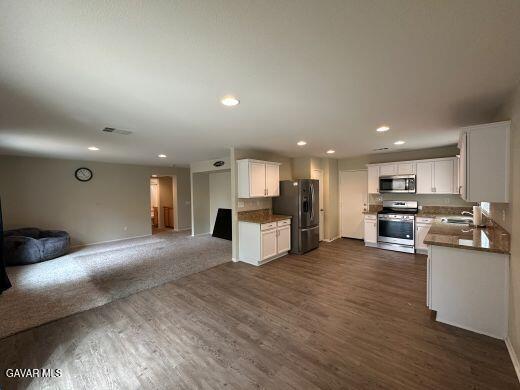 Building Photo - 3002 Jojoba Terrace