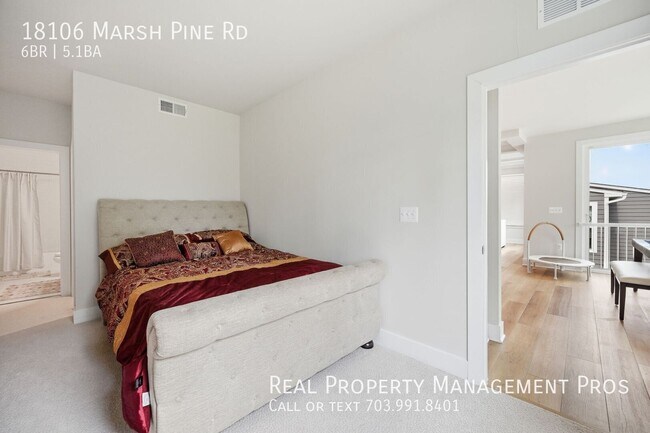 Building Photo - 18106 Marsh Pne Rd