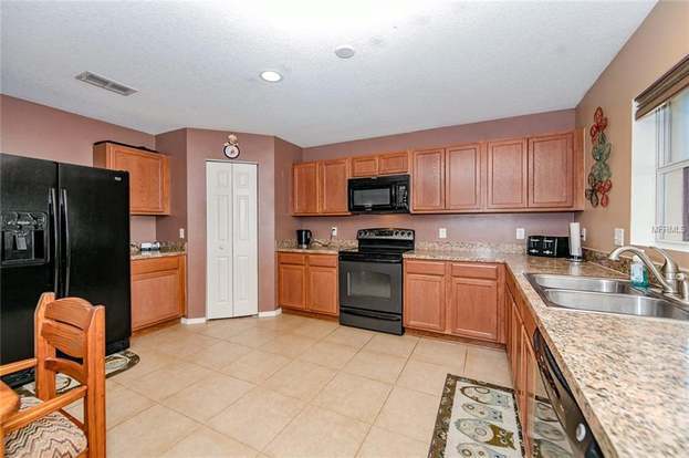 Building Photo - 2044 Wavy Leaf Ct