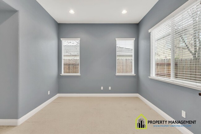 Building Photo - Exceptional Single-Story Home for Rent - 2...