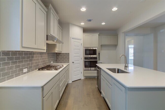 Building Photo - 8729 Belknap Rd.