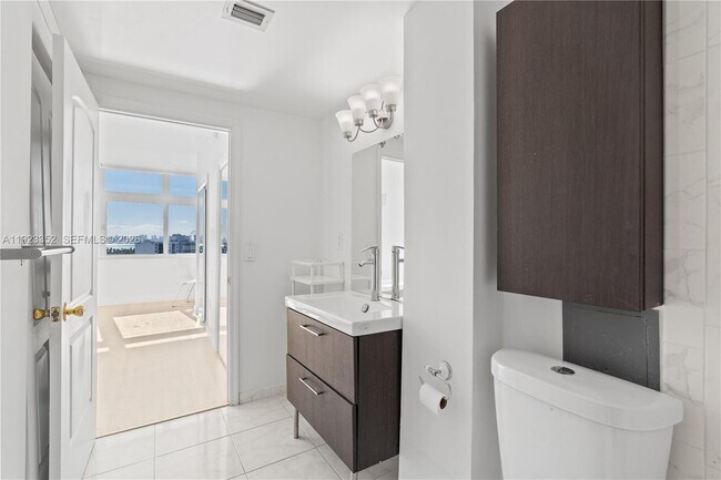 Building Photo - 7135 Collins Ave