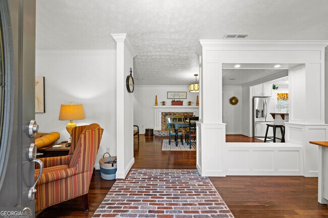 Building Photo - 101 Waterwood Bend