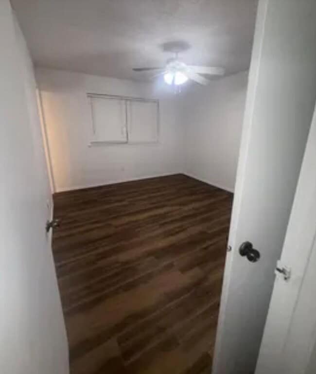 Building Photo - Well-maintained 3-bedroom, 2-bath home