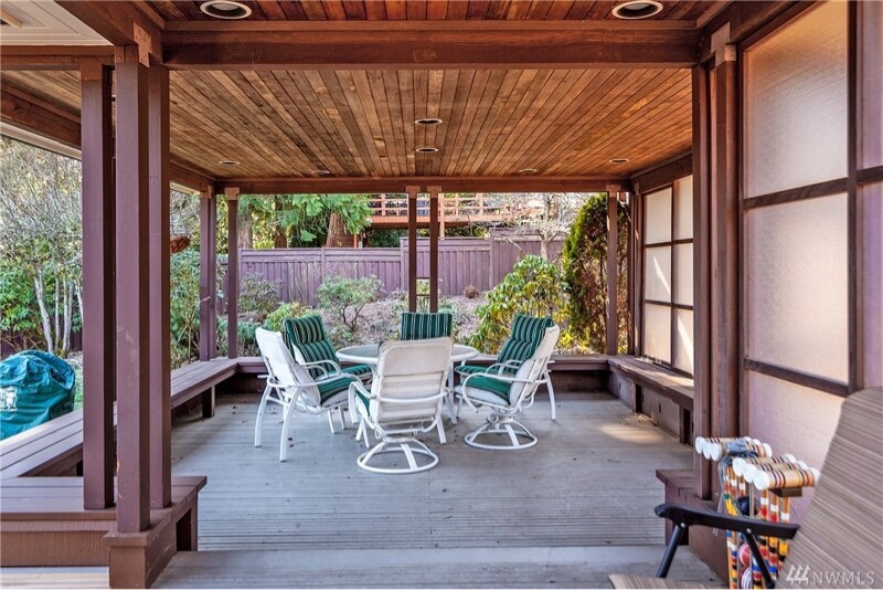 Building Photo - 1811 N 147th St