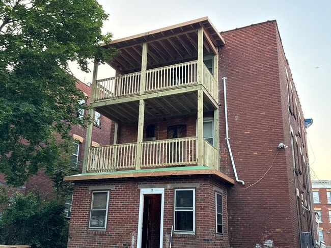 Building Photo - 119 Shultas Pl