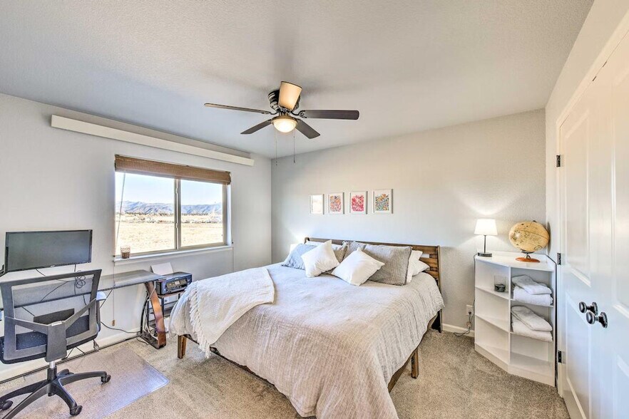 Building Photo - 10481 Table Rock Ct