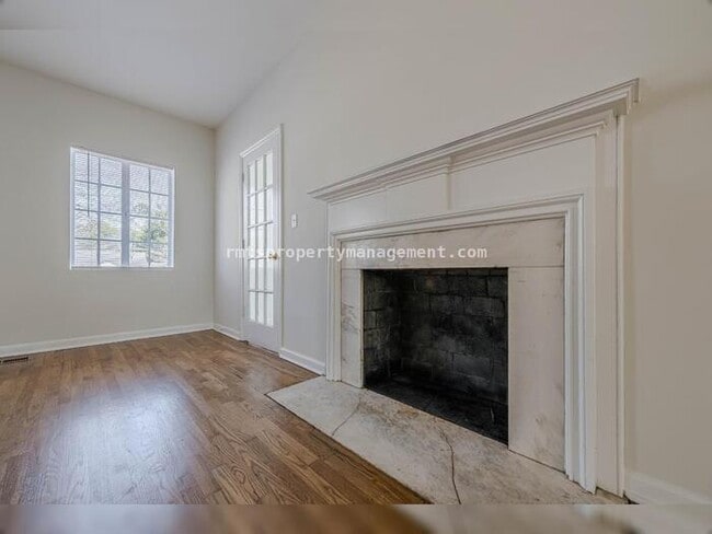 Building Photo - 1977 N Decatur Rd