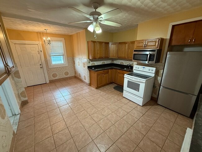 Building Photo - 101 Brooks St