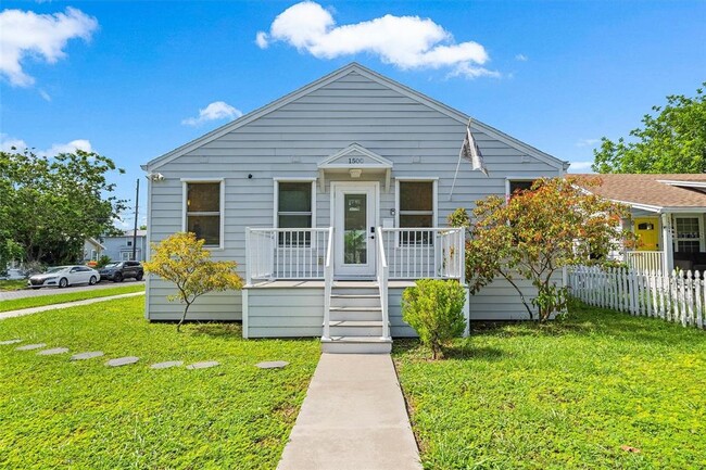 Primary Photo - 1500 9th Ave N