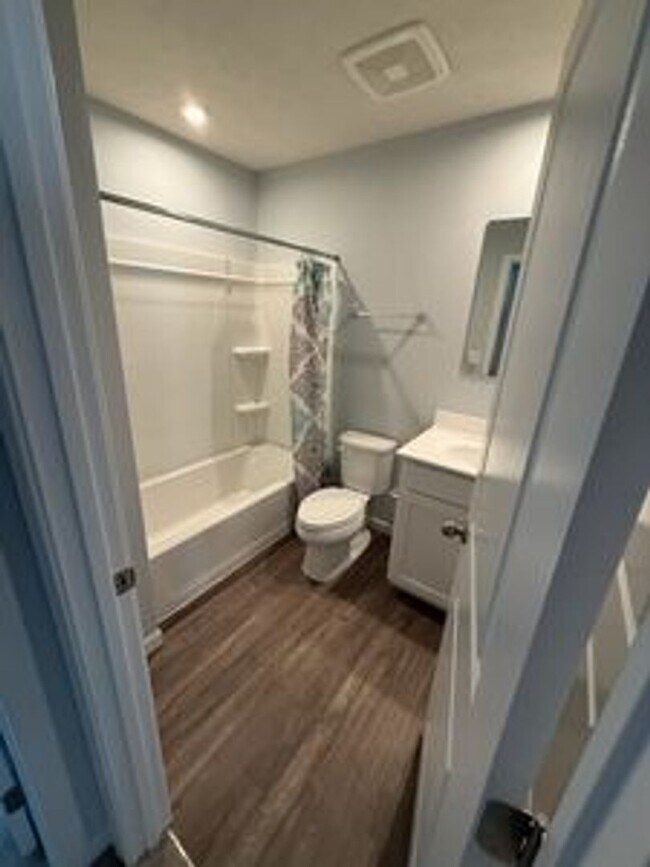 Building Photo - Beautiful 4 Bedroom Home for Rent