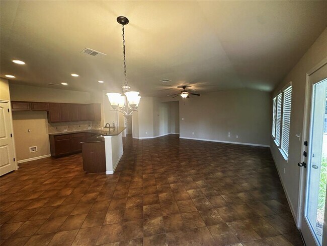 Building Photo - 7714 Squirrel Hollow Dr