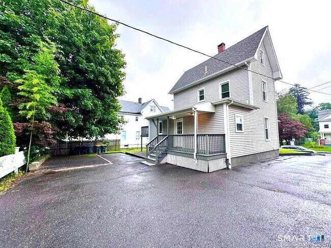 Building Photo - 74 Howard Ave