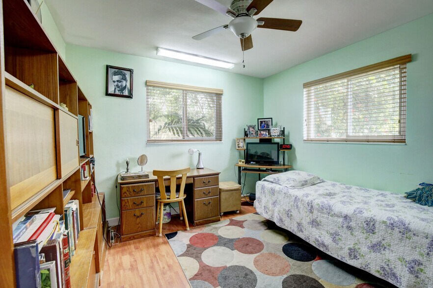 Building Photo - 8930 SW 149th Ter