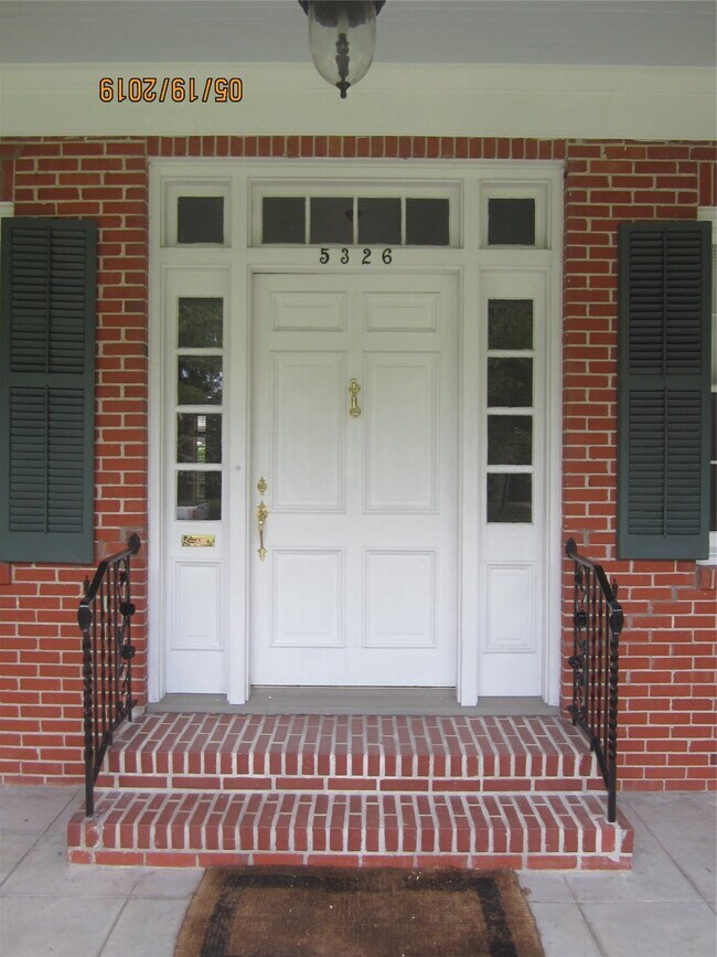 Building Photo - 5326 Mandell St