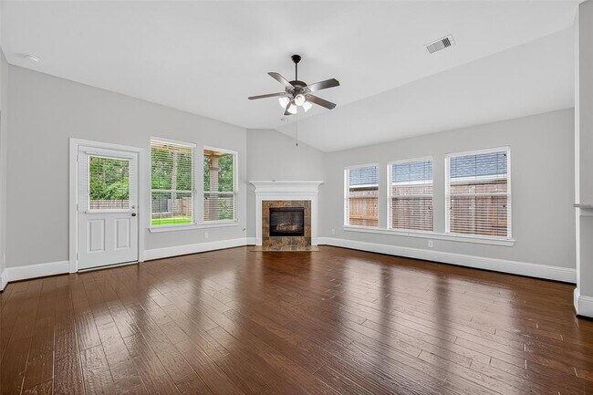 Building Photo - 7023 Sanders Hill Ln