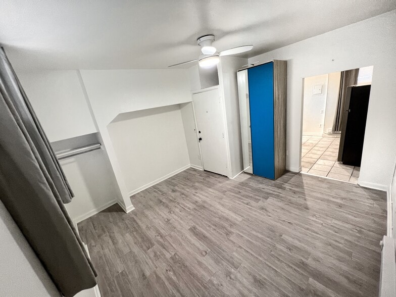 Building Photo - 240 Main St