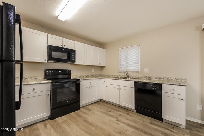 Building Photo - 15248 N 36th St