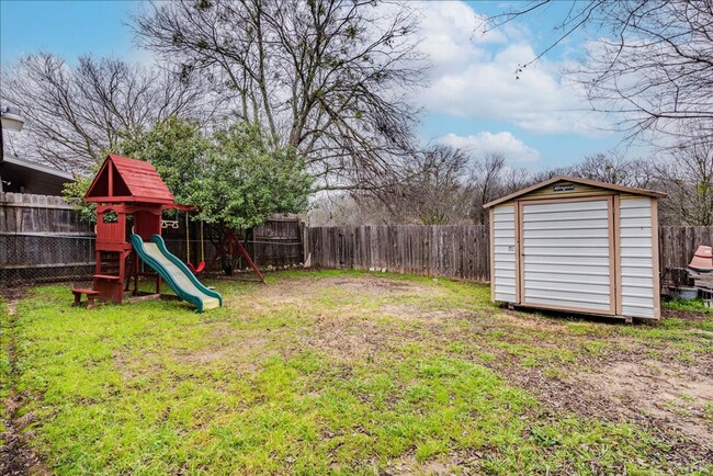 Building Photo - 14030 Merseyside Dr