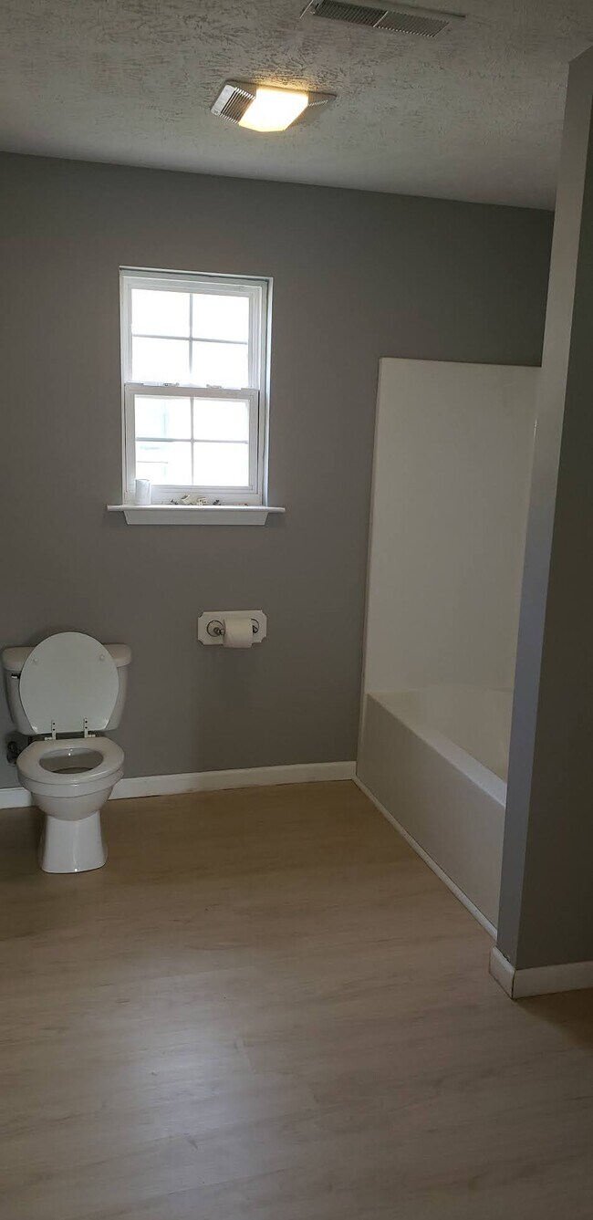 2nd Bathroom - 220 Phillips St