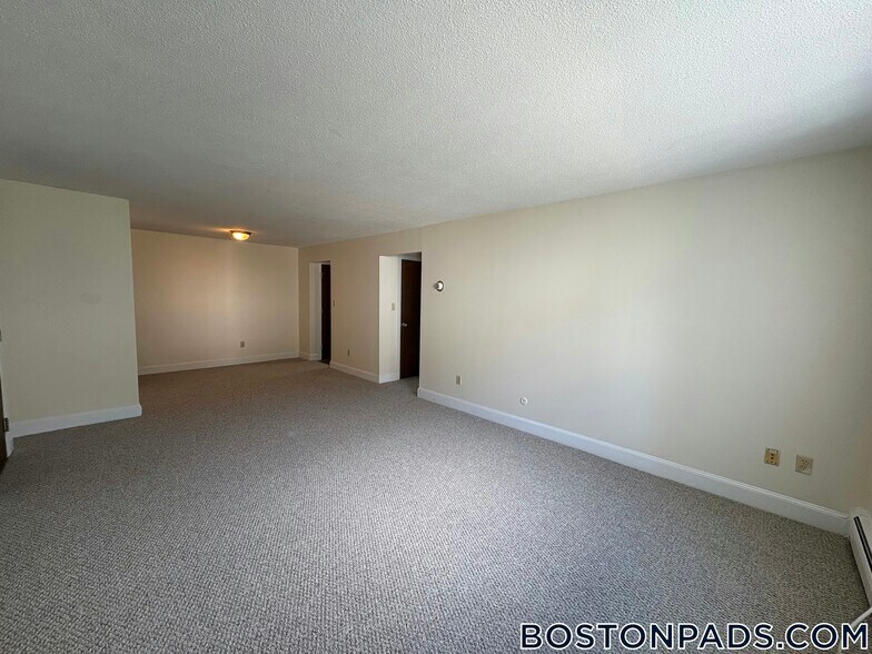 Building Photo - 1 Brattle Dr