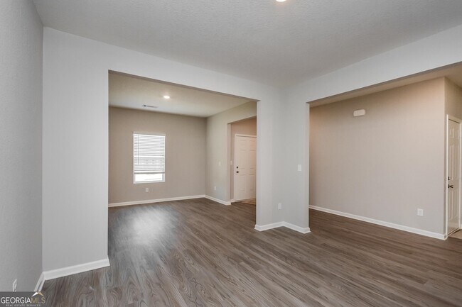 Building Photo - 55 Tamalynn Trl