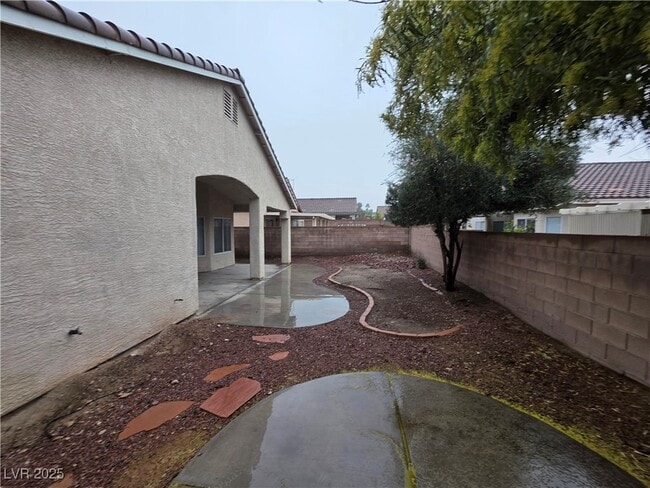 Building Photo - 8240 Aurora Peak Ave