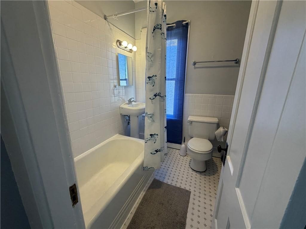 Building Photo - 112 High St