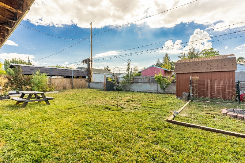 Building Photo - 1435 Nanette Dr