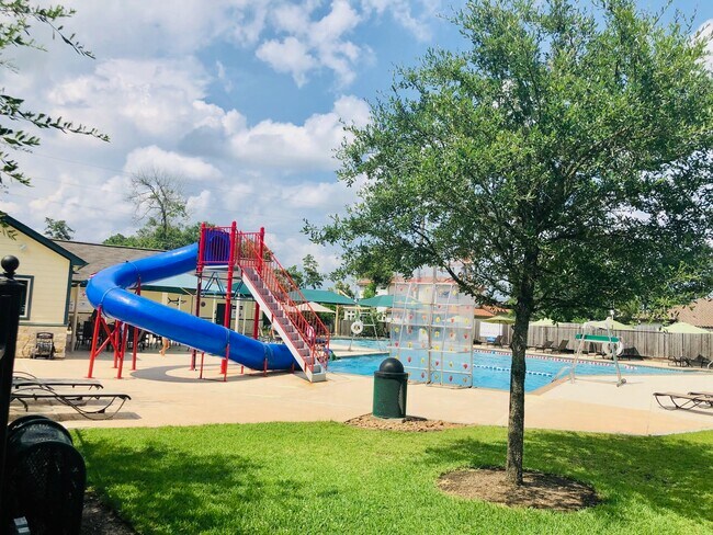 Building Photo - 29021 Cherrywood Ln