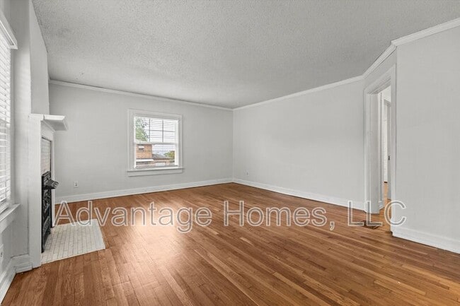 Building Photo - 315 Garfield Ave