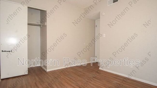 Building Photo - 3121 Wayside St