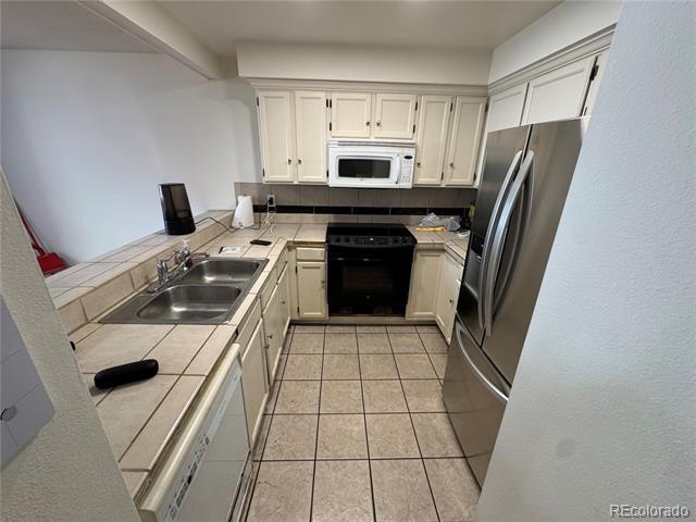 Building Photo - 14192 E Radcliff Cir