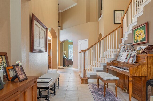 Building Photo - 9417 Jenaro Ct